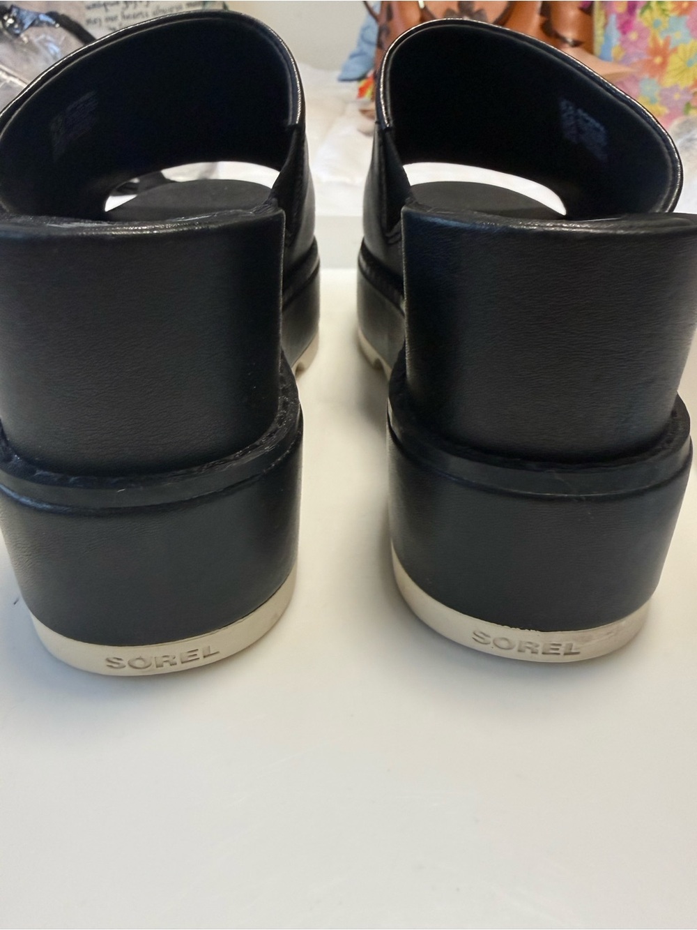 NWOT-Sorel Black leather Slide Platform Sandals lug sole. 6.5 - Picture 6 of 7